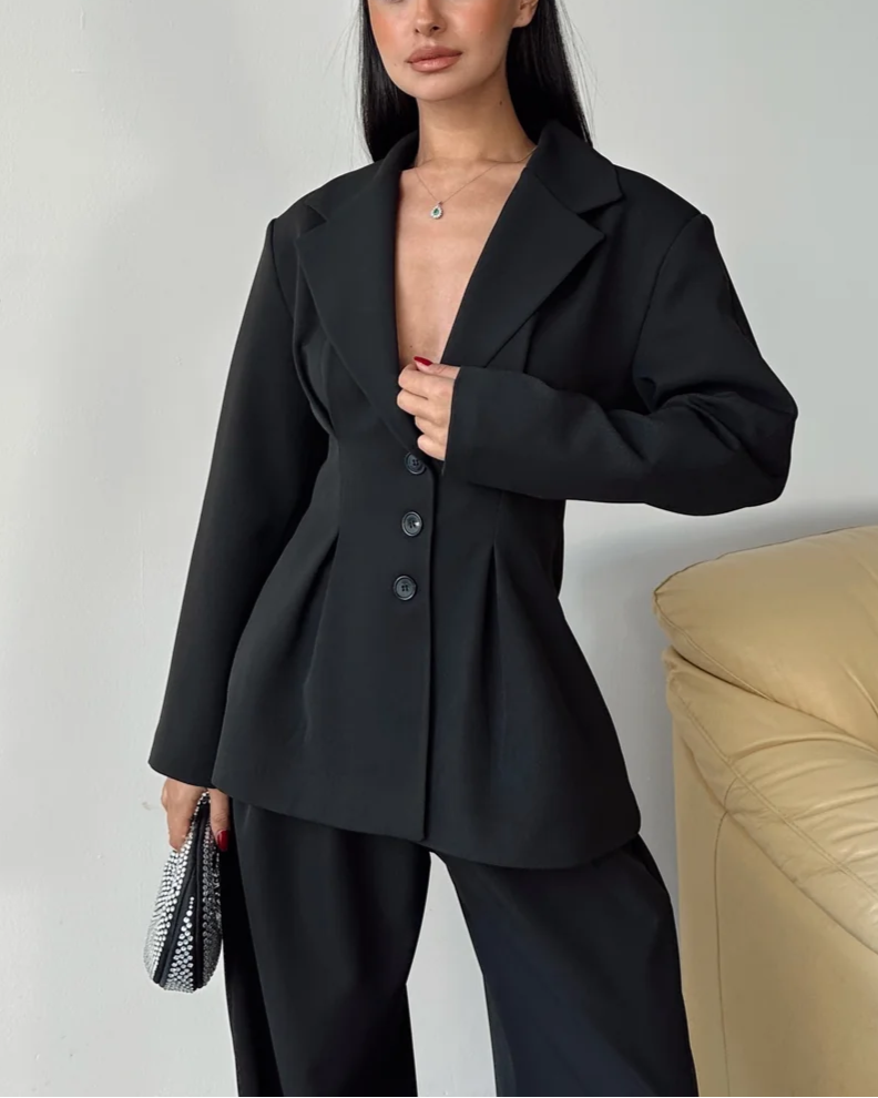 Pleated Detailed Blazer - Black