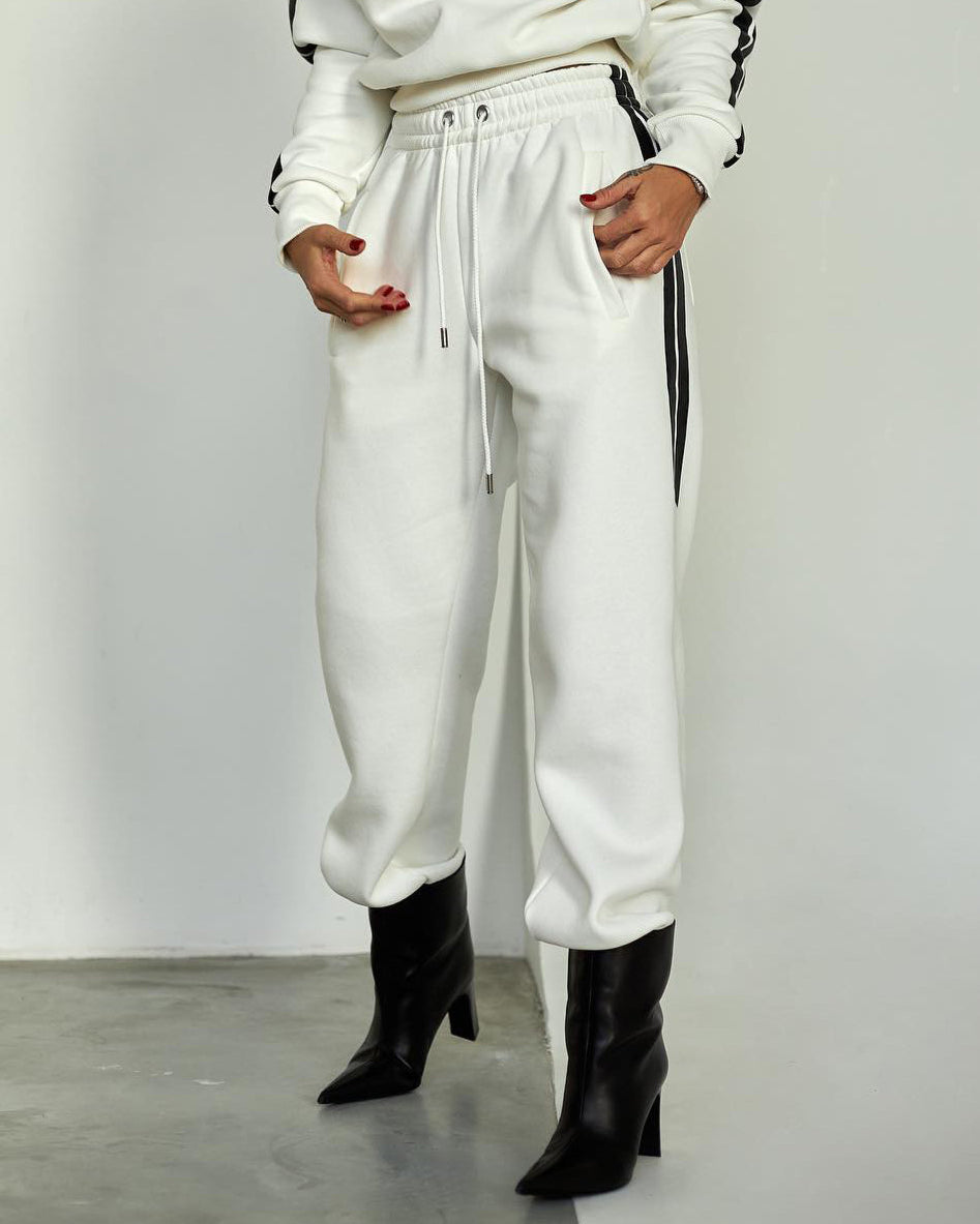 Women's Street Fashion Double Black Borders Zipper Casual Set