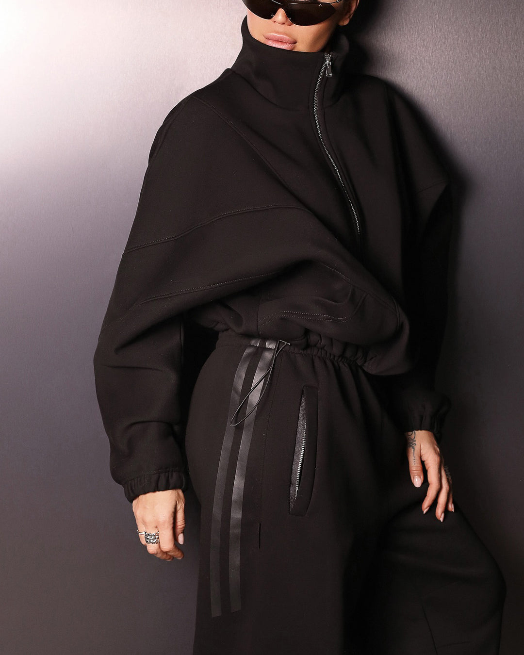 Women Casual Street Fashion Black Color Two-piece Set