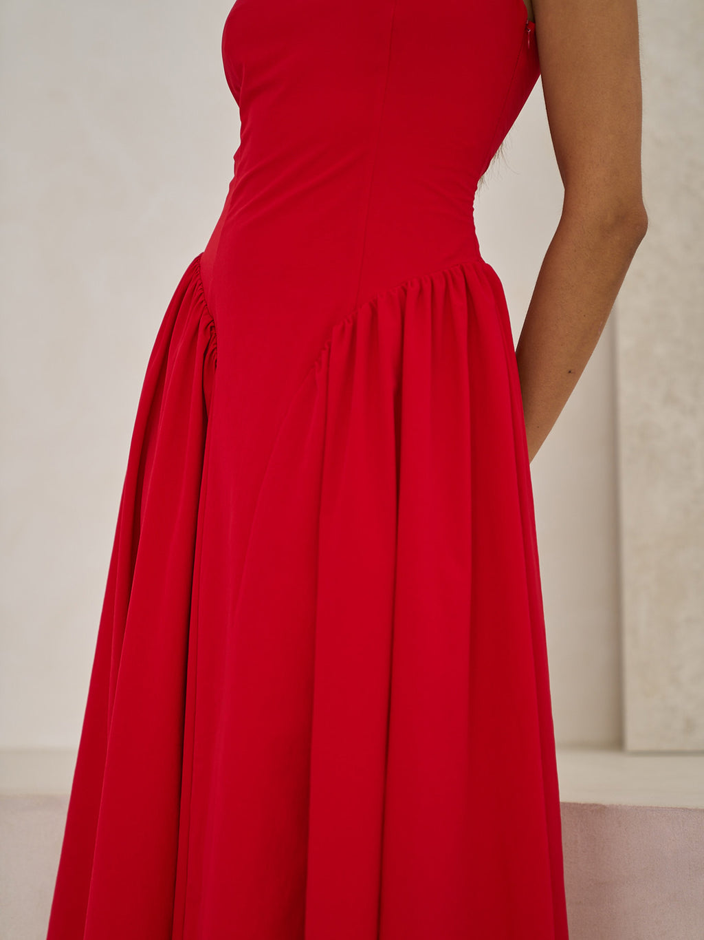 BOAT NECK Red MIDI DRESS